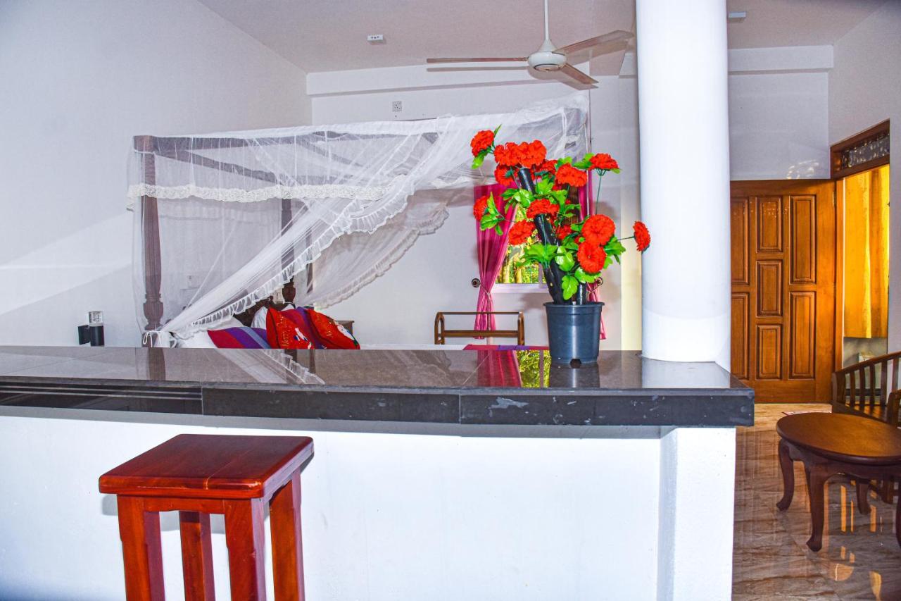Indika'S Apartment ヒッカドゥワ エクステリア 写真