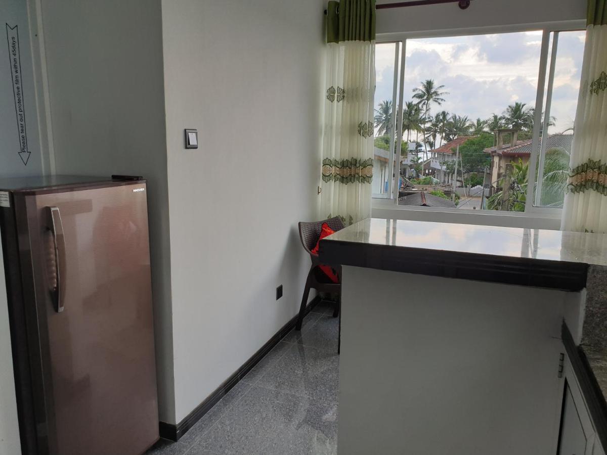 Indika'S Apartment ヒッカドゥワ エクステリア 写真